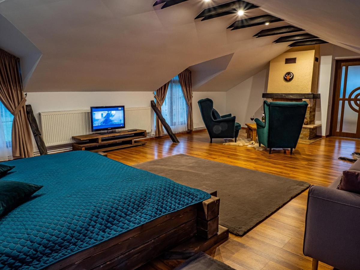 Отель Casa Delia Кымпулунг-Молдовенеск Экстерьер фото