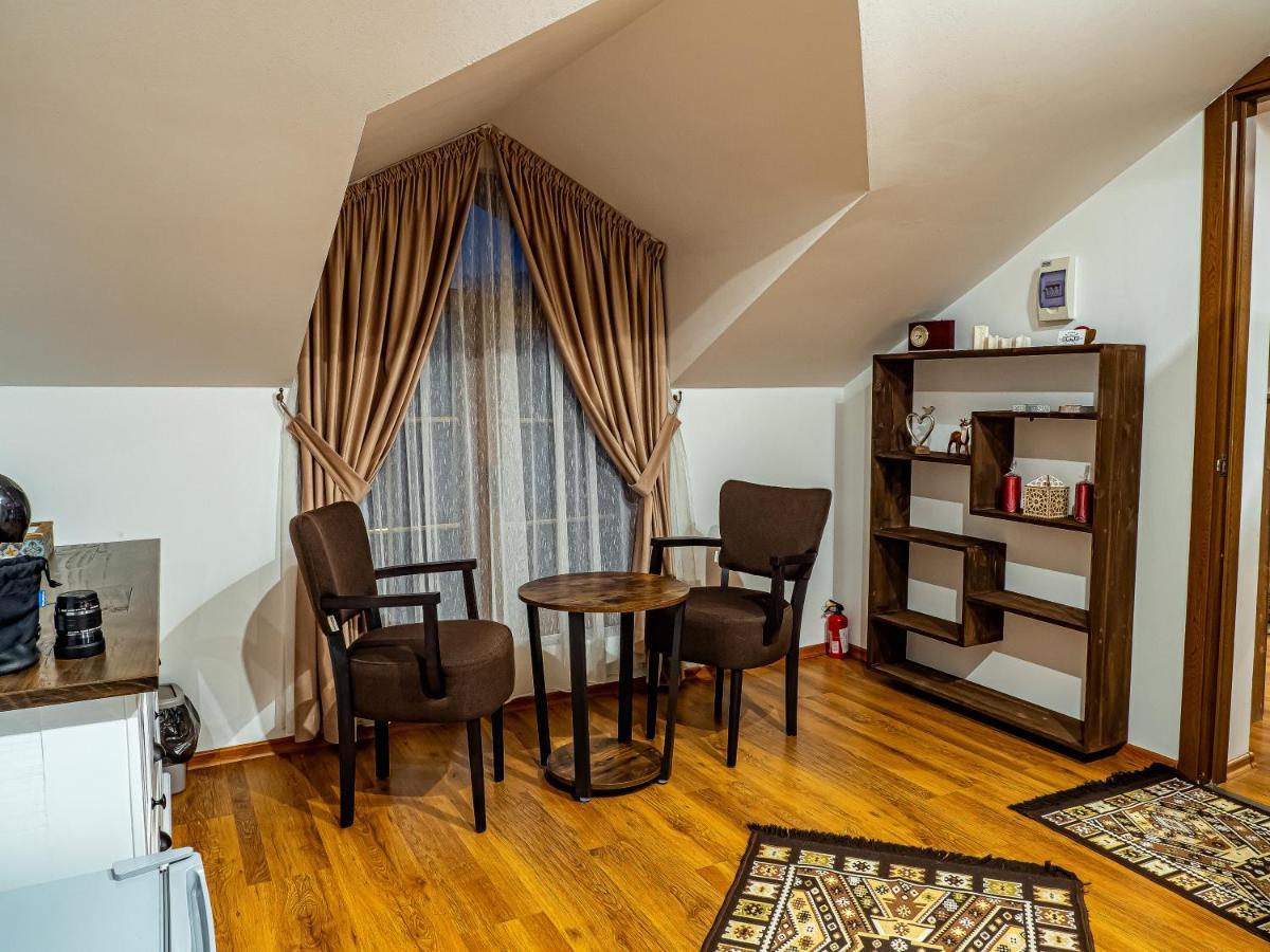 Отель Casa Delia Кымпулунг-Молдовенеск Экстерьер фото